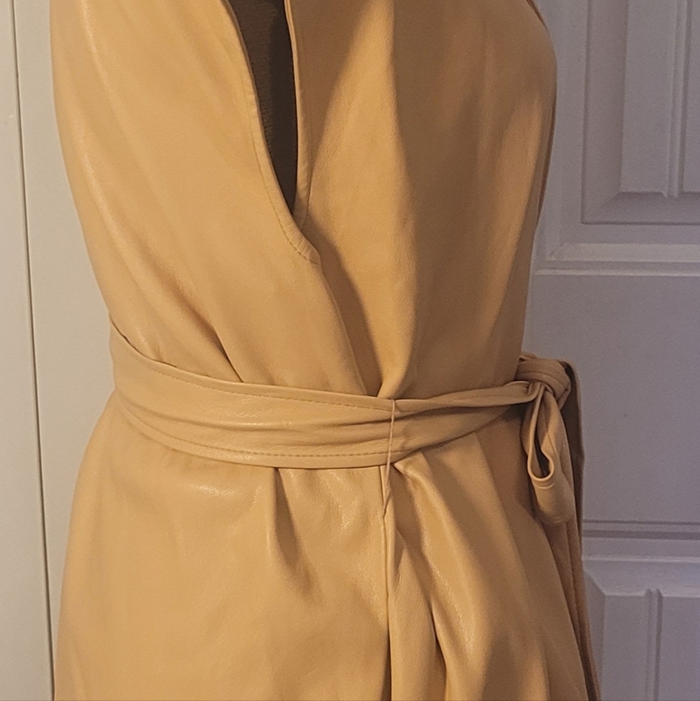MARC NEW YORK Faux Leather Self-Tie VEST, NWOT, M, Buttery Camel - BEAUTIFUL! - Picture 11 of 13
